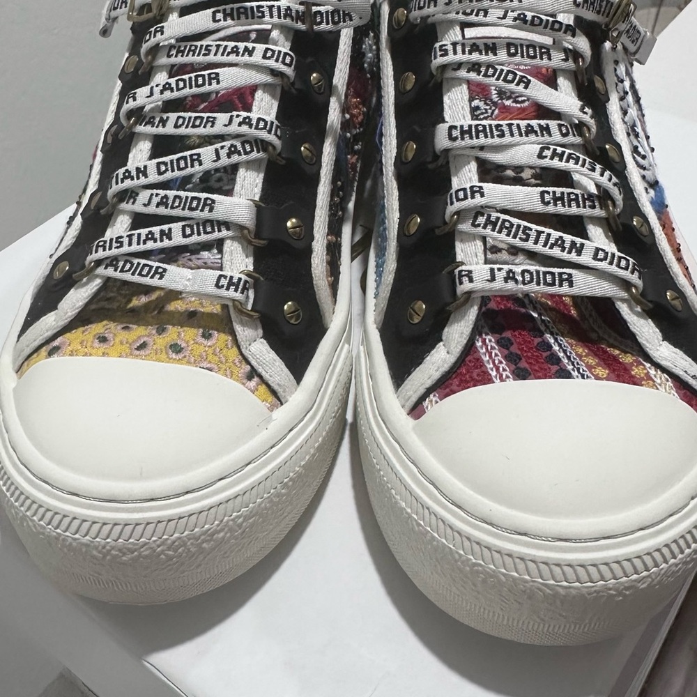 Dior Elegant Black and Blue Design